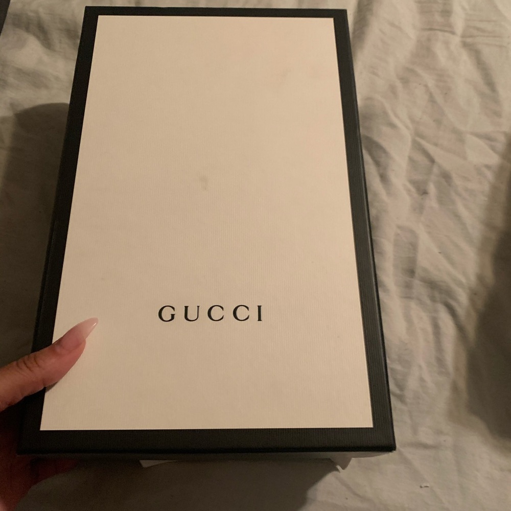 Guuci Sneakers